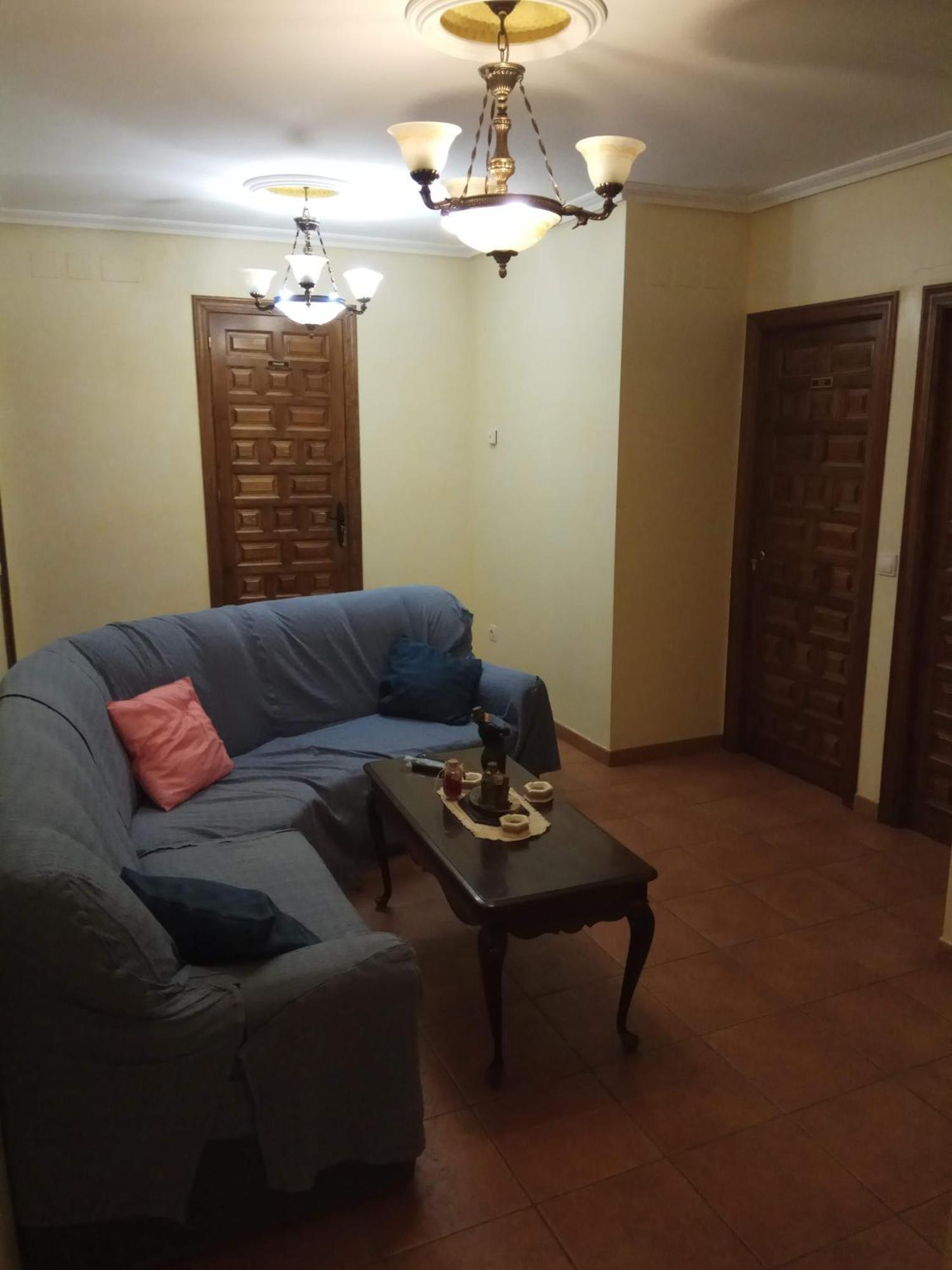 Paredes de Nava Hostal Restaurante Raton מראה חיצוני תמונה